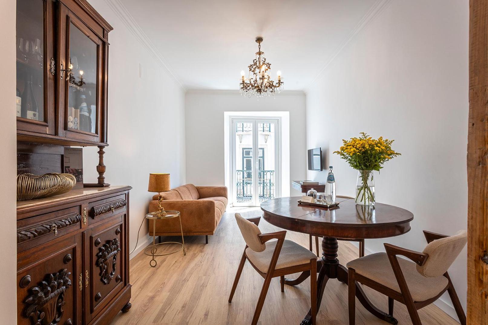 54 Santa Catarina Apartments Lisboa Ngoại thất bức ảnh